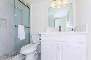 Ilikai Tower One Bedroom Lagoon View Waikiki Condos With Lanai & Free 