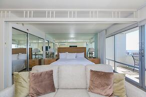 Ilikai Tower One Bedroom Lagoon View Waikiki Condos With Lanai & Free 