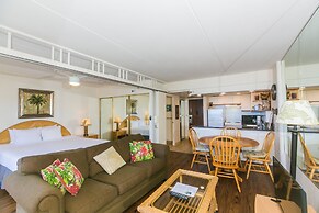 Ilikai Tower One Bedroom Lagoon View Waikiki Condos With Lanai & Free 