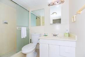 Ilikai Tower One Bedroom Lagoon View Waikiki Condos With Lanai & Free 