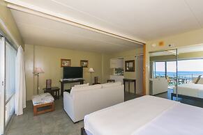 Ilikai Tower One Bedroom Lagoon View Waikiki Condos With Lanai & Free 