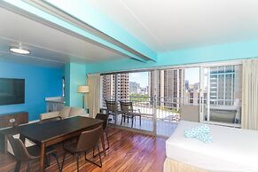 Ilikai Tower 1934 Condo with Fully Equipped Kitchen - Great for longer