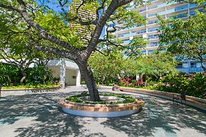 Two Bedroom Condo Overlooking Ala Wai Boat Harbor by RedAwning