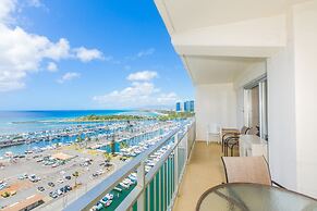 Two Bedroom Condo Overlooking Ala Wai Boat Harbor by RedAwning