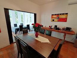 Embarcadero Maya B&B