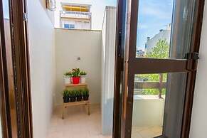 Porto Haven - Downtown by the Metro