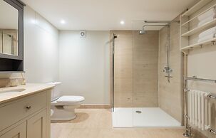 The Midsummer Common - Modern & Spacious 2bdr House With Garden