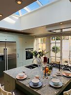 The Midsummer Common - Modern & Spacious 2bdr House With Garden