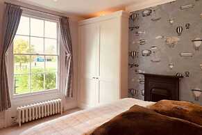 The Midsummer Common - Modern & Spacious 2bdr House With Garden