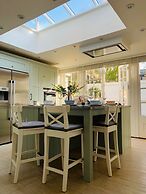 The Midsummer Common - Modern & Spacious 2bdr House With Garden