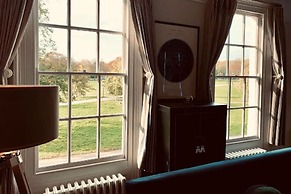 The Midsummer Common - Modern & Spacious 2bdr House With Garden