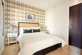 Kasa Cadillac Square Detroit