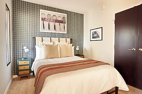 Kasa Cadillac Square Detroit