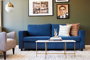 Kasa Cadillac Square Detroit