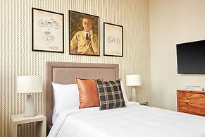 Kasa Cadillac Square Detroit