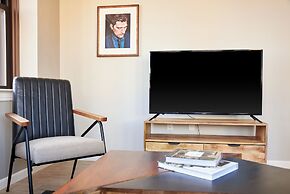 Kasa Cadillac Square Detroit