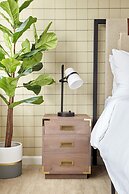 Kasa Cadillac Square Detroit