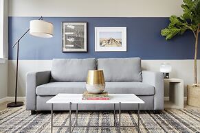 Kasa Cadillac Square Detroit