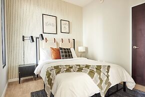 Kasa Cadillac Square Detroit