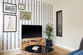 Kasa Cadillac Square Detroit