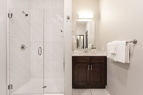 Kasa Cadillac Square Detroit