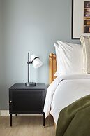 Kasa Cadillac Square Detroit