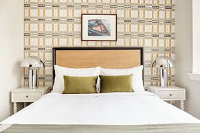 Kasa Cadillac Square Detroit