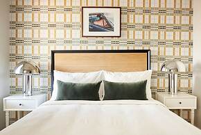 Kasa Cadillac Square Detroit