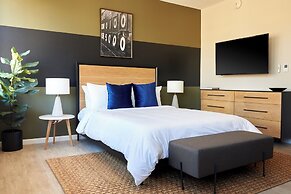 Kasa Cadillac Square Detroit