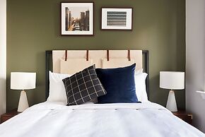 Kasa Cadillac Square Detroit