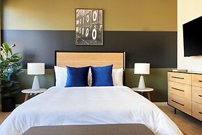 Kasa Cadillac Square Detroit