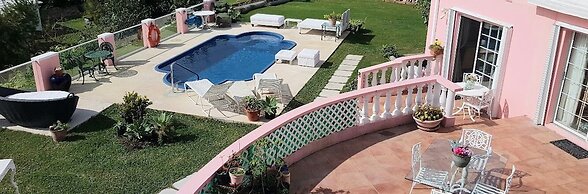 Bermuda Connections Guest House
