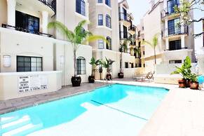 Luxury Suites - Heart of Beverly Hills