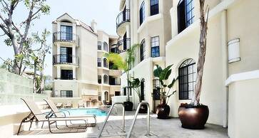 Luxury Suites - Heart of Beverly Hills