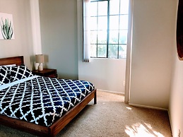 Luxury Suites - Heart of Beverly Hills