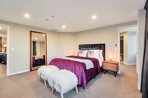 Luxe In The City w Two Car Parks