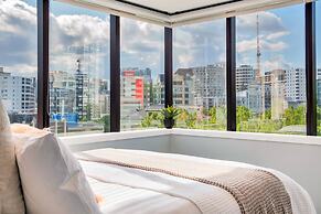 Luxe In The City w Two Car Parks