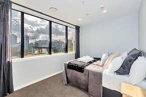 Luxe In The City w Two Car Parks