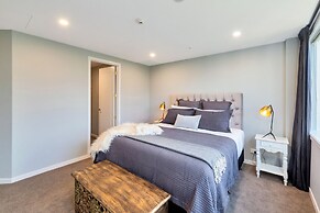 Luxe In The City w Two Car Parks