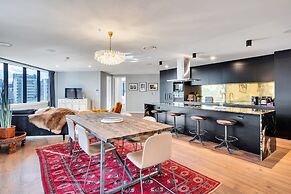 Luxe In The City w Two Car Parks