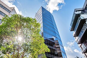 Luxe In The City w Two Car Parks