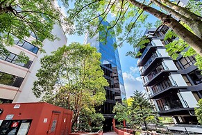 Luxe In The City w Two Car Parks