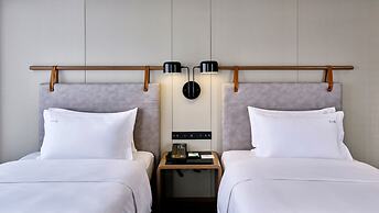 Holiday Inn Guangzhou South Lake by IHG