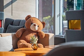 Holiday Inn Guangzhou South Lake by IHG