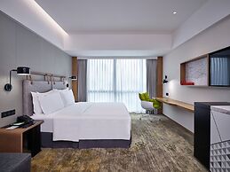 Holiday Inn Guangzhou South Lake by IHG