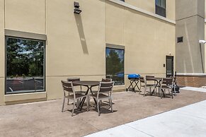 Comfort Suites