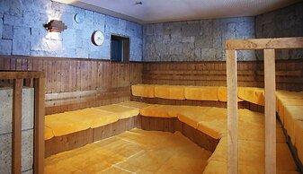 Sauna Capsule Hotel Core 21 - Caters to Men