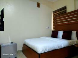 Alim Royal Hotel & Suites