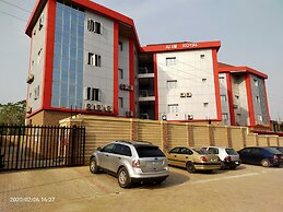 Alim Royal Hotel & Suites