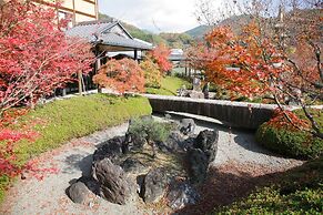 Yuttarino-Sato Inaka